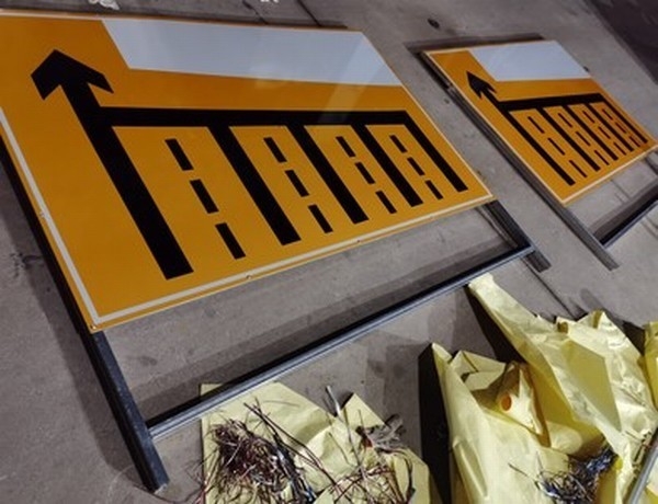 十堰十堰道路施工标志牌 养护专用标志牌